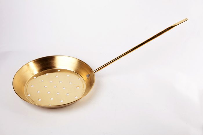 L1039 Special frying pan for roasting chestnuts